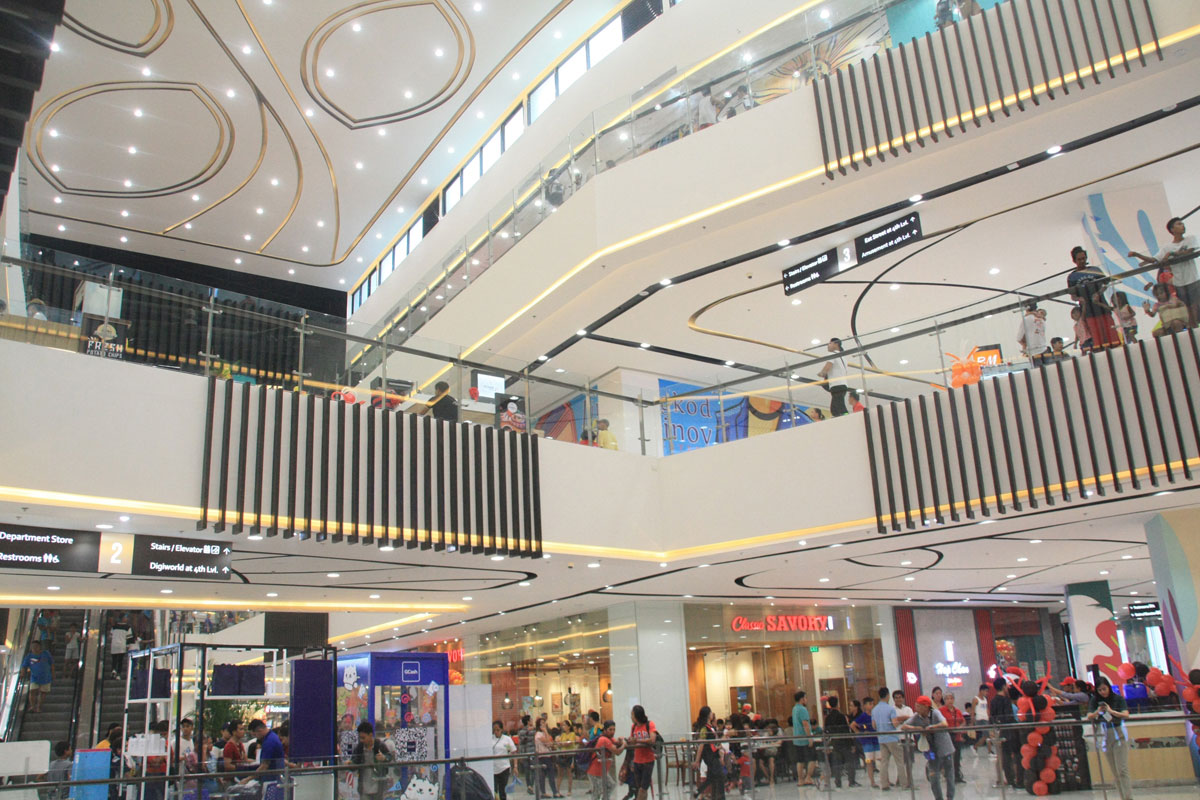 Robinsons galleria south