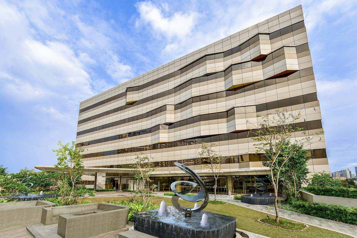 ASYA-Spark Place at Morning
