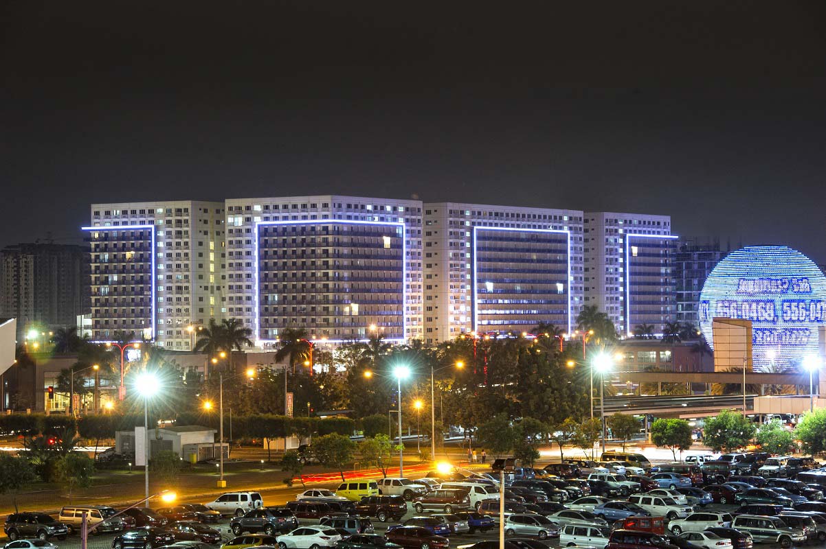 SM Sea Residence at Night