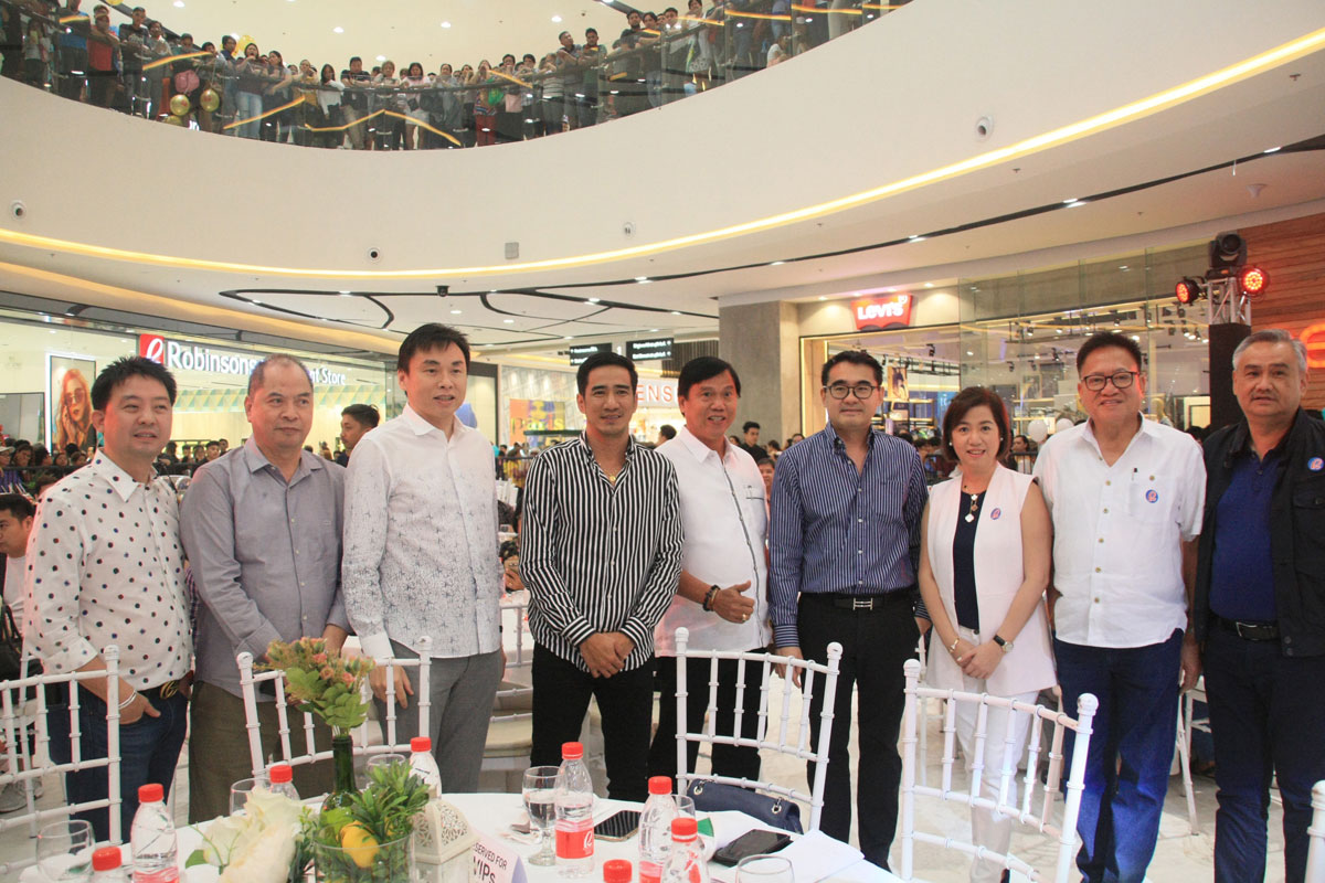 VIP of Robinsons South Gllaeria San Pedro Grand Opening